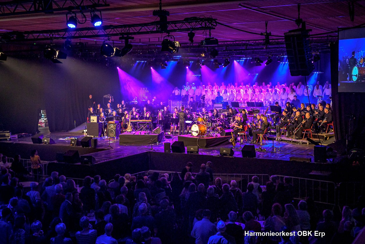 Concertorkest tijdens een uitvoering